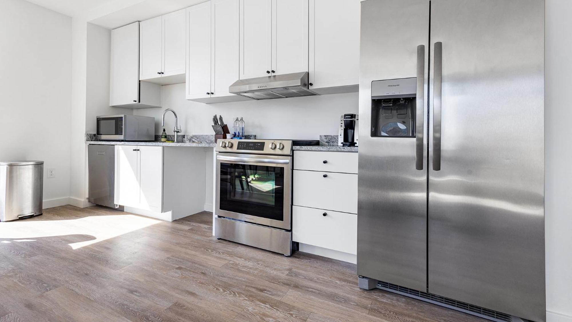 Exchange Apartments By Barsala Детройт Екстериор снимка