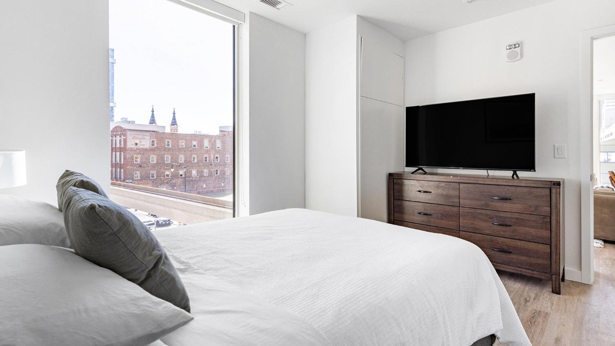 Exchange Apartments By Barsala Детройт Екстериор снимка