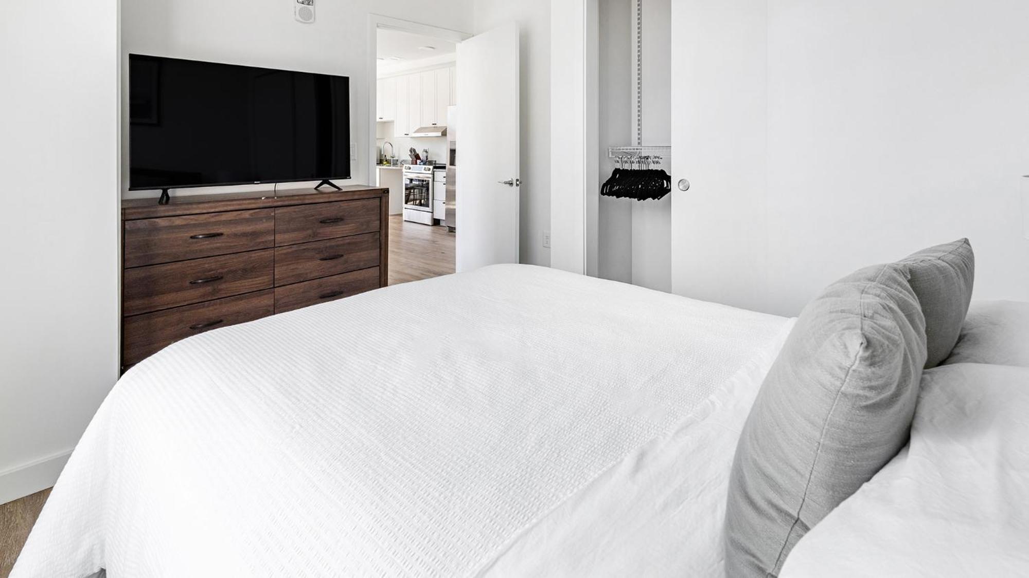 Exchange Apartments By Barsala Детройт Екстериор снимка
